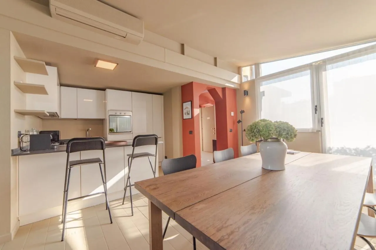 Apartment Home 12 Milan